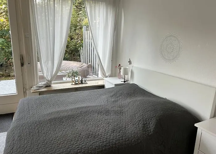 Landidyll, Whirlpool, Minipigs, Ponys, Familien * Halver