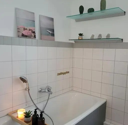 Landidyll, Whirlpool, Minipigs, Ponys, Familien Halver